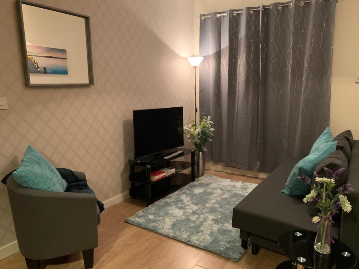 Absolute Stays In Sherwood- Nottingham Castle- Capital Fm Arena Nottingham- Contractors-Free Wifi- Free Parking- Long And Short Stays- Families-East Midlands Airport-Trent Bridge-Actors-Aria Court- Mansfield Dış mekan fotoğraf